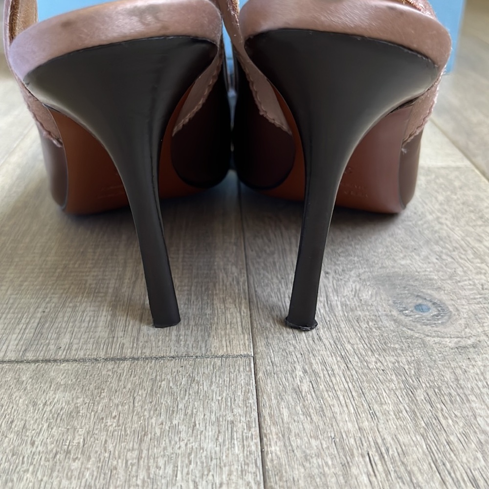 Lanvin Paris Bow Pumps ⭐️ - Picture 4 of 12